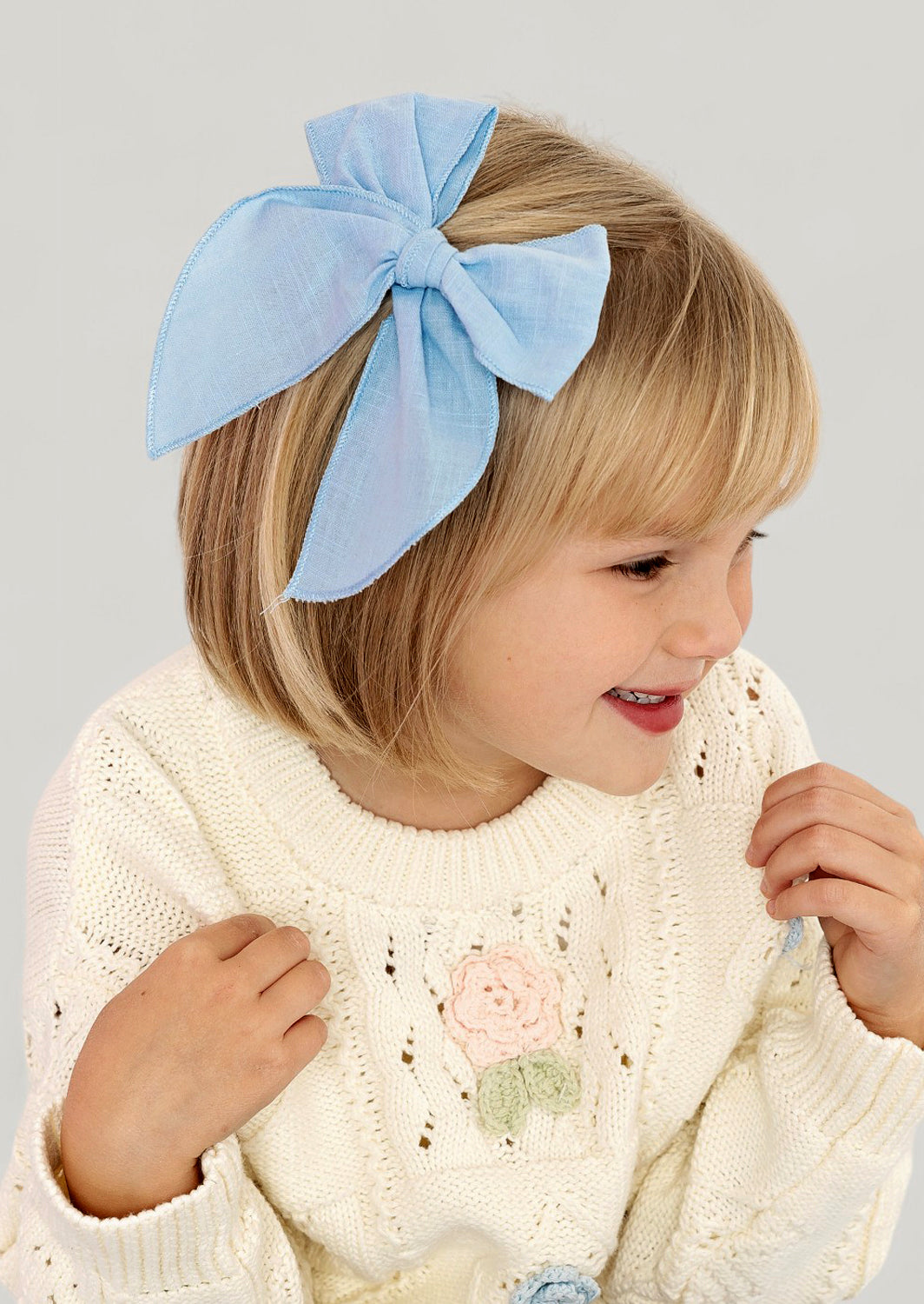 Little Girl Handknit Crochet Flowers Girls Pullover Sweater in Cream