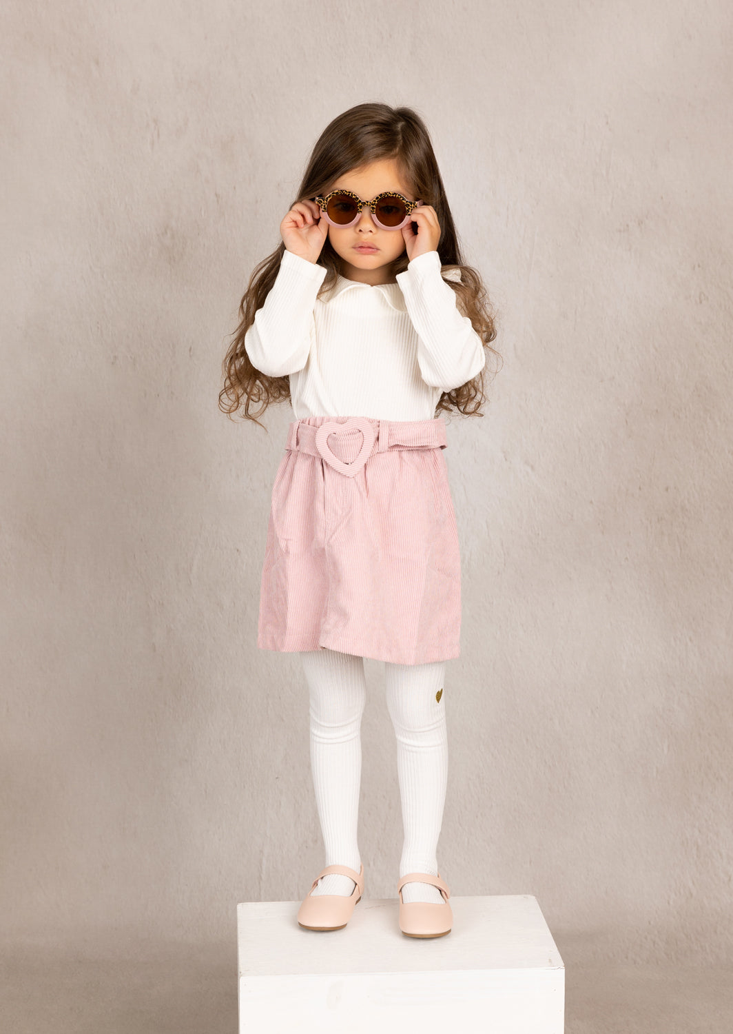 Ribbed Collar Pullover | White